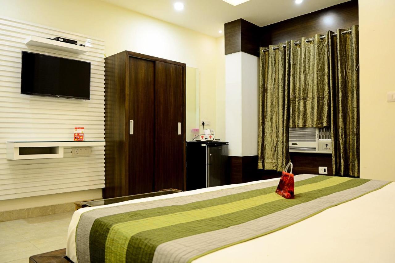 Centra Inn New Delhi Exteriör bild