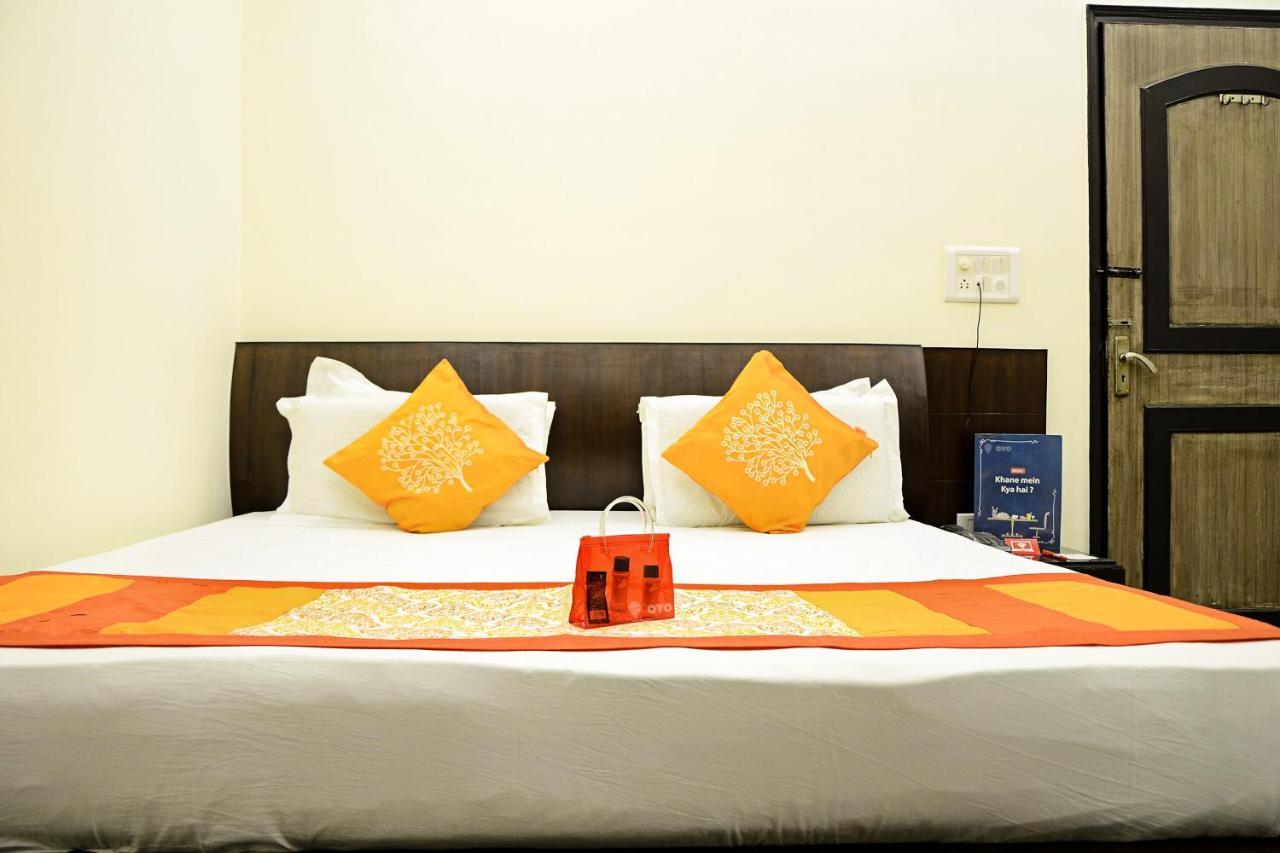 Centra Inn New Delhi Exteriör bild