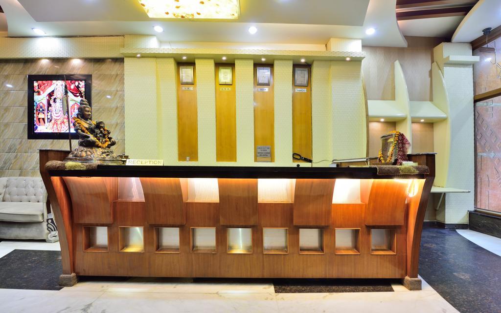 Centra Inn New Delhi Exteriör bild