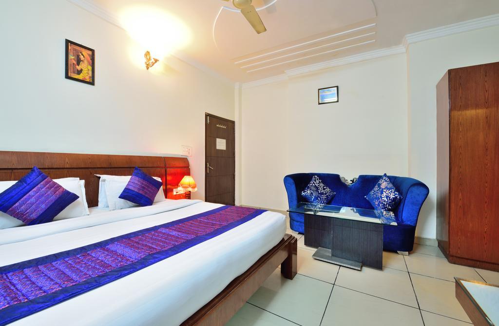 Centra Inn New Delhi Exteriör bild