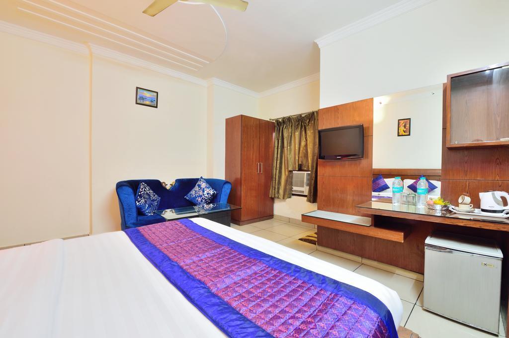 Centra Inn New Delhi Exteriör bild